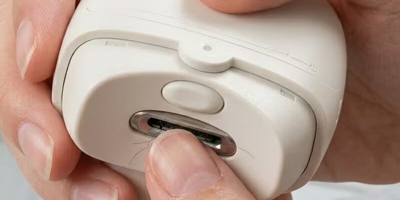 مقص أظافر كهربائي تلقائي قابل للشحن عبر USB – آمن، عملي وسهل الاستخدام